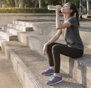 How Drinking Water Can Improve Varicose Veins: The Hydration Connection